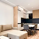 Blue Boutique 1 *
