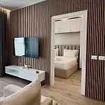 Blue Boutique 1 *