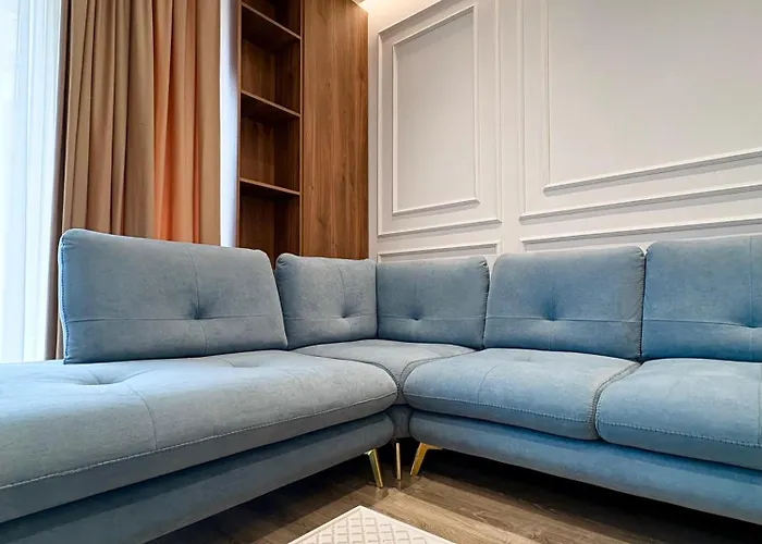 Blue Boutique 1 טיראנה